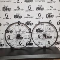 coppia ruote zipp 3zero moto nuove