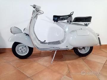 vespa 125 "farò basso" del 1957
