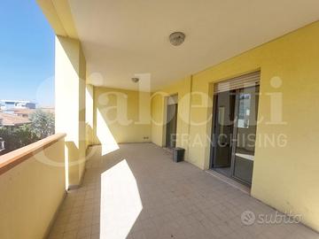 Stabile/Palazzo Alba Adriatica [Cod. rif A240VRG]