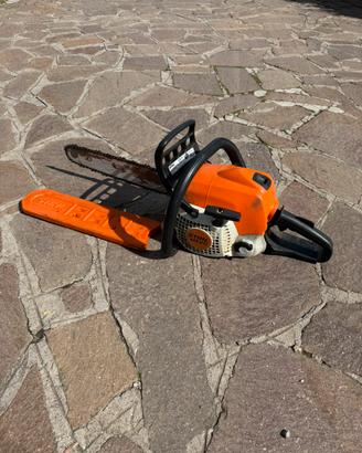 Motosega STIHL MS 211 – Appena tagliandata