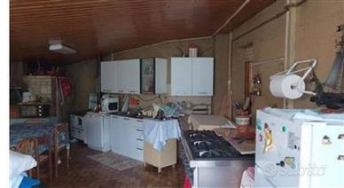 Immobile in asta di 154 m² con più di 5 locali e b