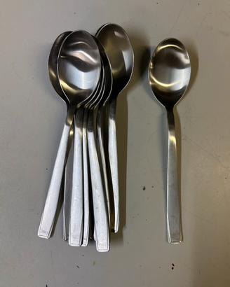 Posate (cucchiai e coltelli)