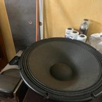 sub woofer b&c  18 1200w 4ohm