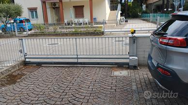 Appartamento con 2 camere letto e posto auto-