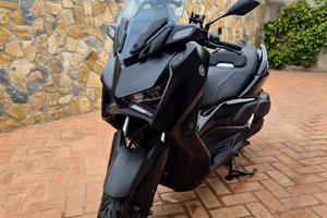 Yamaha  XMAX 300 tech MAX
