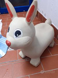 Coniglietto cavalcabile morbido bimbi