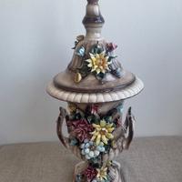 Vaso con coperchio Capodimonte