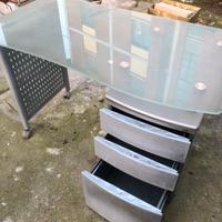 Tavolo con ruote e cassetti x plc