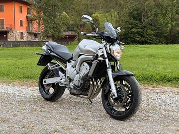 Yamaha FZ6 2004