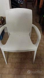 2 sedia da giardino bianche