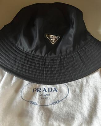 Cappello bob Prada unisex nero argento