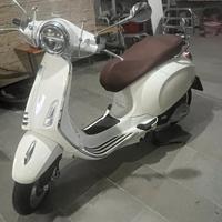 Vespa primavera 125