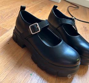 Scarpe Mary Jane con cinturino