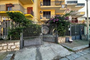 MAGAZZINO A BAGHERIA