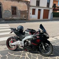 Aprilia rs4 125