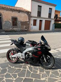 Aprilia rs4 125