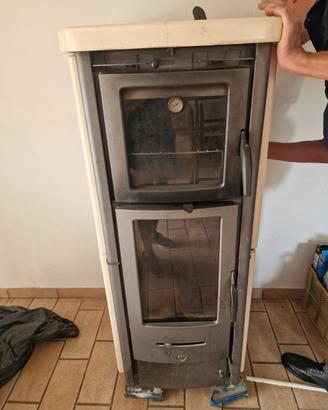 stufa a legna con forno