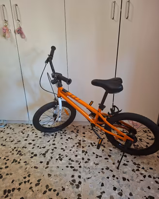 Bicicletta RoyalBaby Freestyle 18 pollici usata
