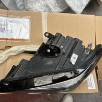 PROIETTORI AUDI A1 - BMW X1-FORD FOCUS