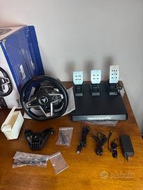 Thrustmaster T248 completo di pedaliera a 3 pedali