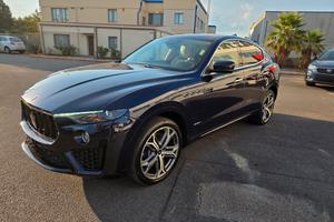 Maserati Levante 3.0 V6 Gransport 250CV Q4