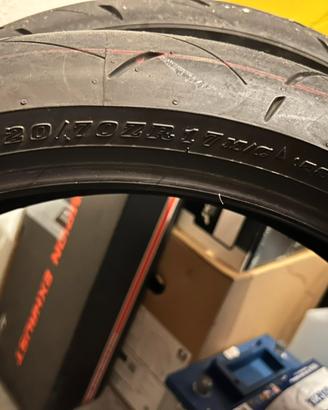 Coppia dunlop 180 - 120 con soli 3000 km