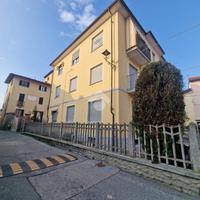 2 LOCALI A GASSINO TORINESE