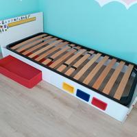Letto singolo per ragazzo con inserti Lego