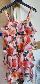 Vestito colorato a balze 