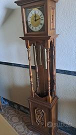 pendolo antico fatto da un orologiaio