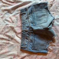 pantaloncini corti