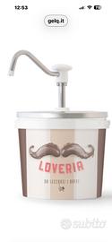 Erogatore per creme  loveria