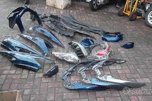 Burgman 400 07: faro pompa scudo forcella pinza