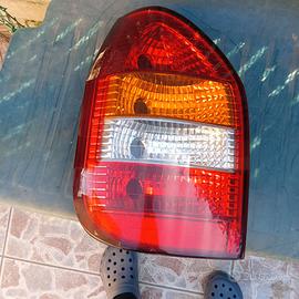 Fanale posteriore sx Opel Zafira 1 serie nuovo