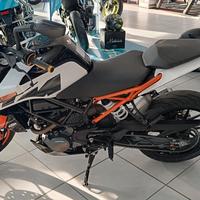 KTM DUKE 125 2019