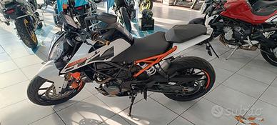 KTM DUKE 125 2019