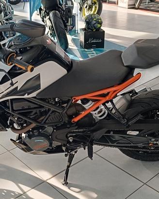 KTM DUKE 125 2019