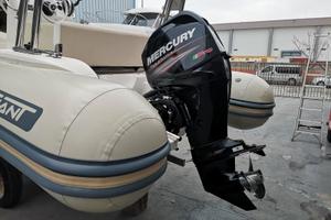 Gommone Valiant 5.80 con Mercury F40Pro