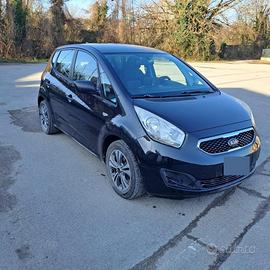 Kia Venga 2013  Turbo diesel 90 CV