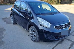 Kia Venga 2013  Turbo diesel 90 CV