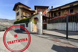 VILLA A SCHIERA D'ANGOLO A BRIONE
