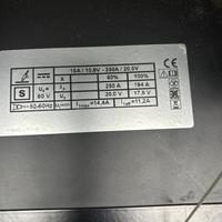 Saldatrice a filo MIG-MAG