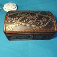 Cofanetto vintage in legno rivestito – stile Liber