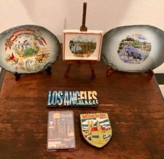 SET N. 6 SOUVENIR ASSORTITI PAESI VARI