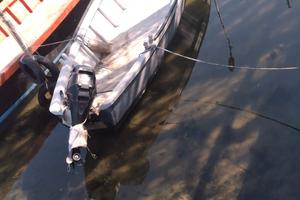 Sandalo in vetroresina