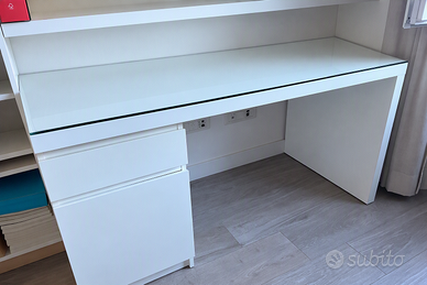 Scrivania Ikea