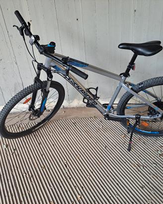 MTB Rockirder, Taglia M,  freni a disco idraulici.