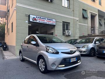Toyota Aygo 1.0 12V VVT-i 5 porte Active Connect