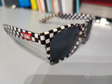 Occhiali da sole Vans a scacchi simil Rayban 