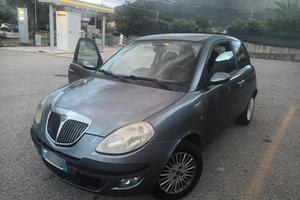 una bella macchina economica 